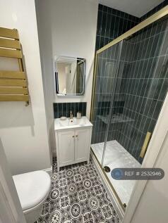 Room 3 En-Suite