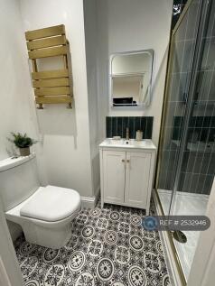Room 3 En-Suite