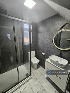 Downstairs Bathroom 