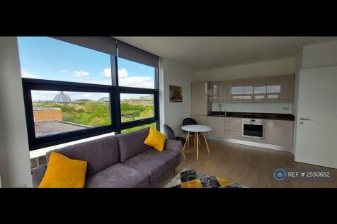 Lounge/Kitchen