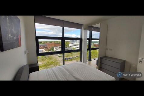 Large Double Bedroom
