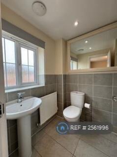 Master Bedroom En-Suite