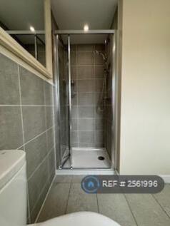 Master Bedroom En-Suite