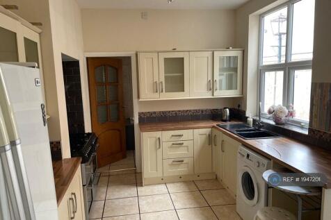 Shared Kitchen 