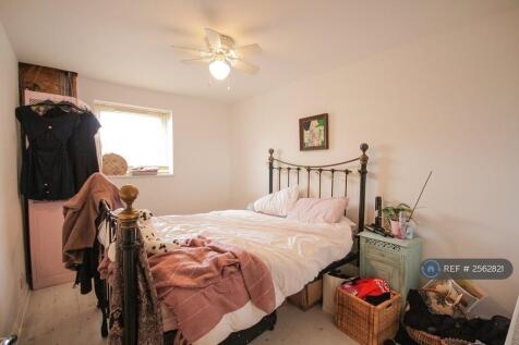 Double Bedroom 1