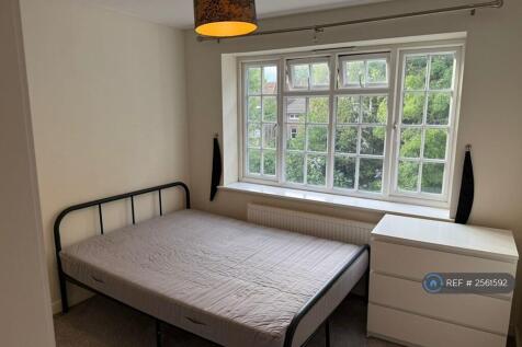 Bedroom 2.1