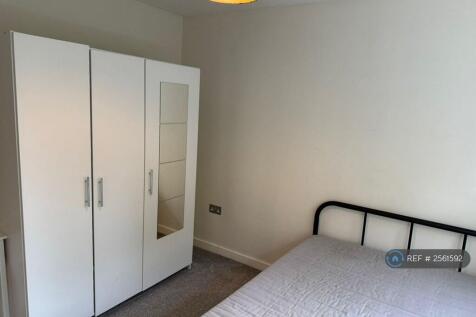 Bedroom 2.2