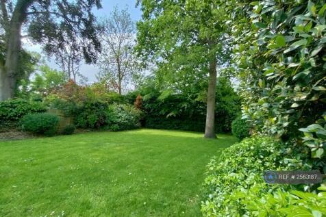 Rear Communal Garden Outside Flat