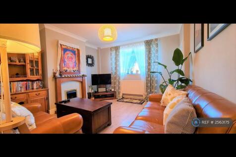 Living Room ¿ Previously Furnished For Layout Ref