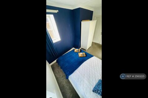 Flat 9 Bedroom