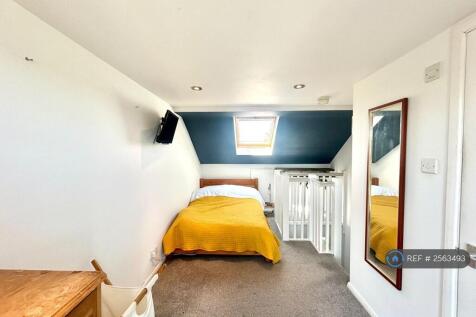 Master Ensuite Room