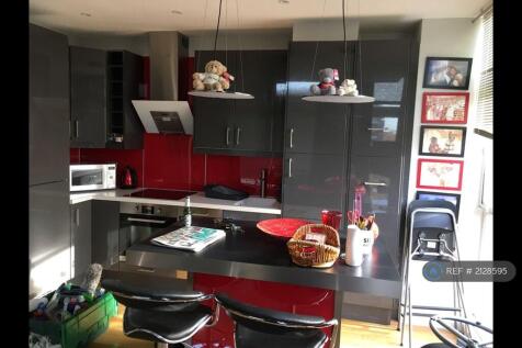 Kitchen/Breakfast Bar
