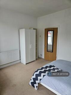 Large Front Bedroom