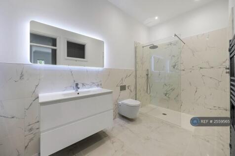 Luxury Shower Room In Master Bedroom