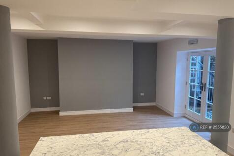 Lounge 2