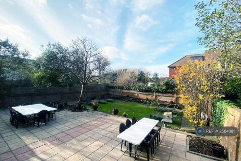 Large Communal Garden