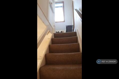 2nd Flight Of Stairs Up To Top Bedrooms 2&amp;3