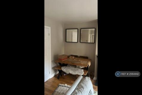 Living Room/Diner