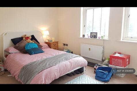 Room 1 Bright Spacious Double Bedroom - Furnished 