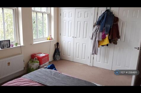 Room 1 Built In Wardrobes 