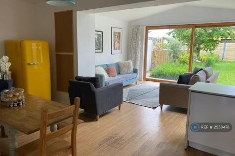 Main House Rear Lounge