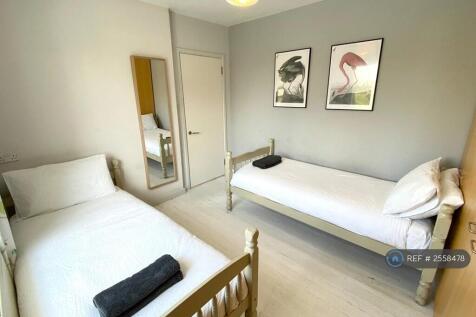 Main House Twin Bedroom