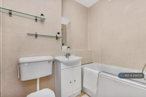 Shared Bathroom 