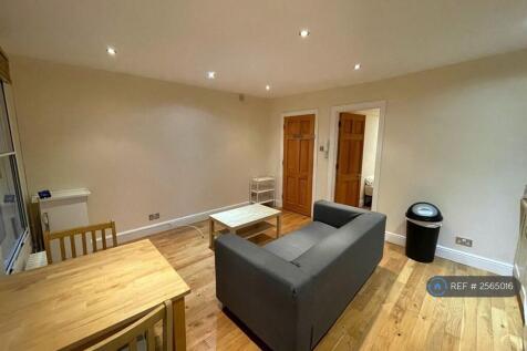 Living Room/ Kitchen