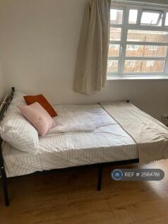 Room 2 - Fully Furnished, Large Windows 