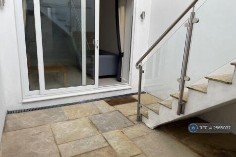 Patio In Back Garden