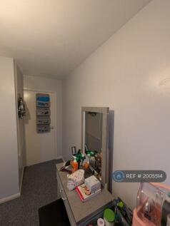 Single Bedroom (Front)