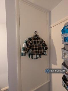 Single Bedroom Cupboard (Front)