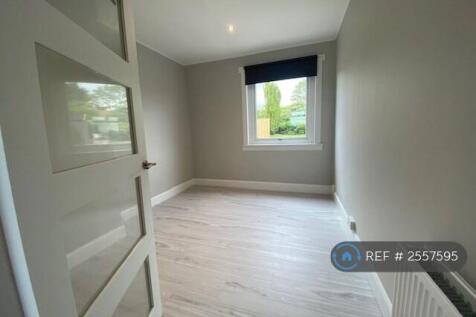 Double Bedroom/Home Office/Dining Room
