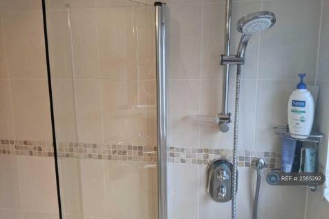 Bathroom 4