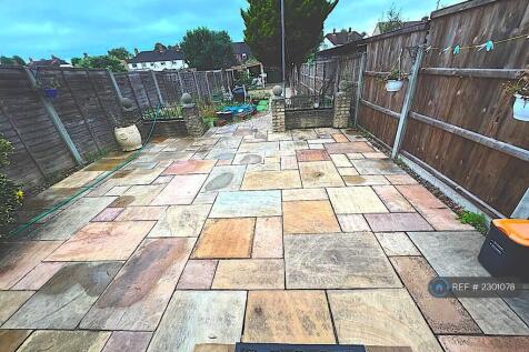 Patio / Garden Picture 1