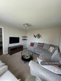 Lounge Pic 2