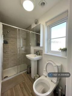 Master Bedroom En-Suite