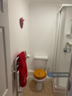 Shower En-Suite