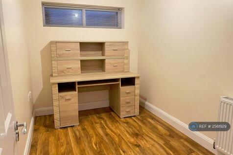 Single Bedroom / Study / Office