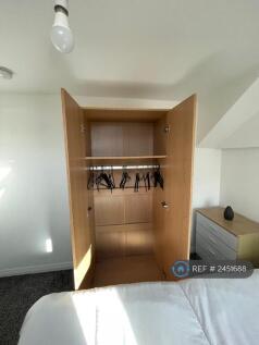 Single Room - Pic 3