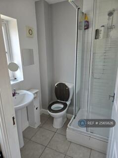 En-Suite 2