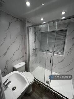 Bathroom Upstairs