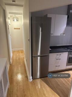Hallway / Kitchen