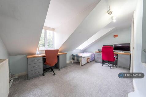 Bedroom/Office