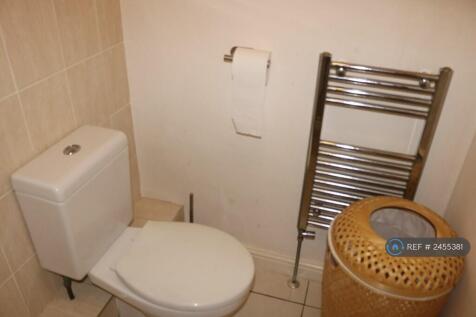 Ensuite (Bedroom 1)