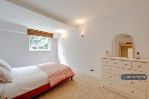 Mater Bedroom