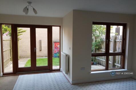 Lounge Onto Garden