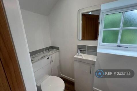 Ensuite To Bedroom 2