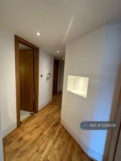 Entrance/  Corridor 