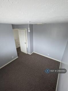 Bedroom 1 (Medium)